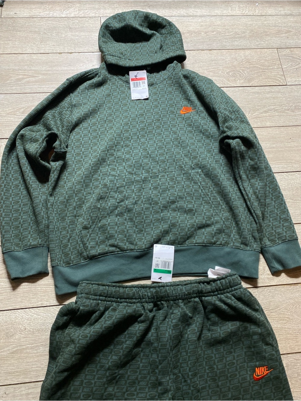 Nike Sportswear Club Fleece GreenHoodie Pants Set All Over Print Sweatsuit L/XL